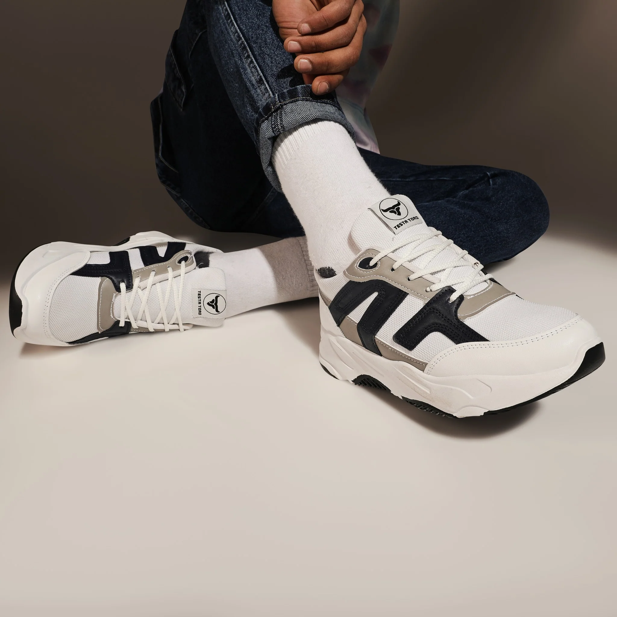 حذاء كاجوال من الفئة الفاخرة بمفهوم جديد للتصميم من تيستا تورو Q1 - Image 10