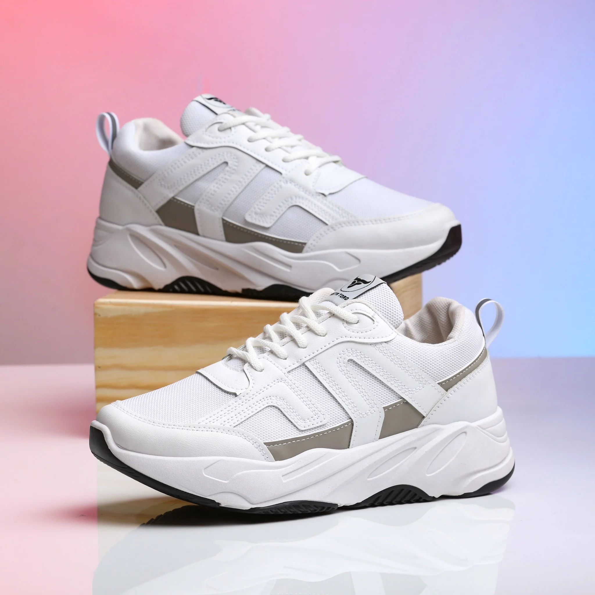 حذاء كاجوال من الفئة الفاخرة بمفهوم جديد للتصميم من تيستا تورو Q1 - Image 38