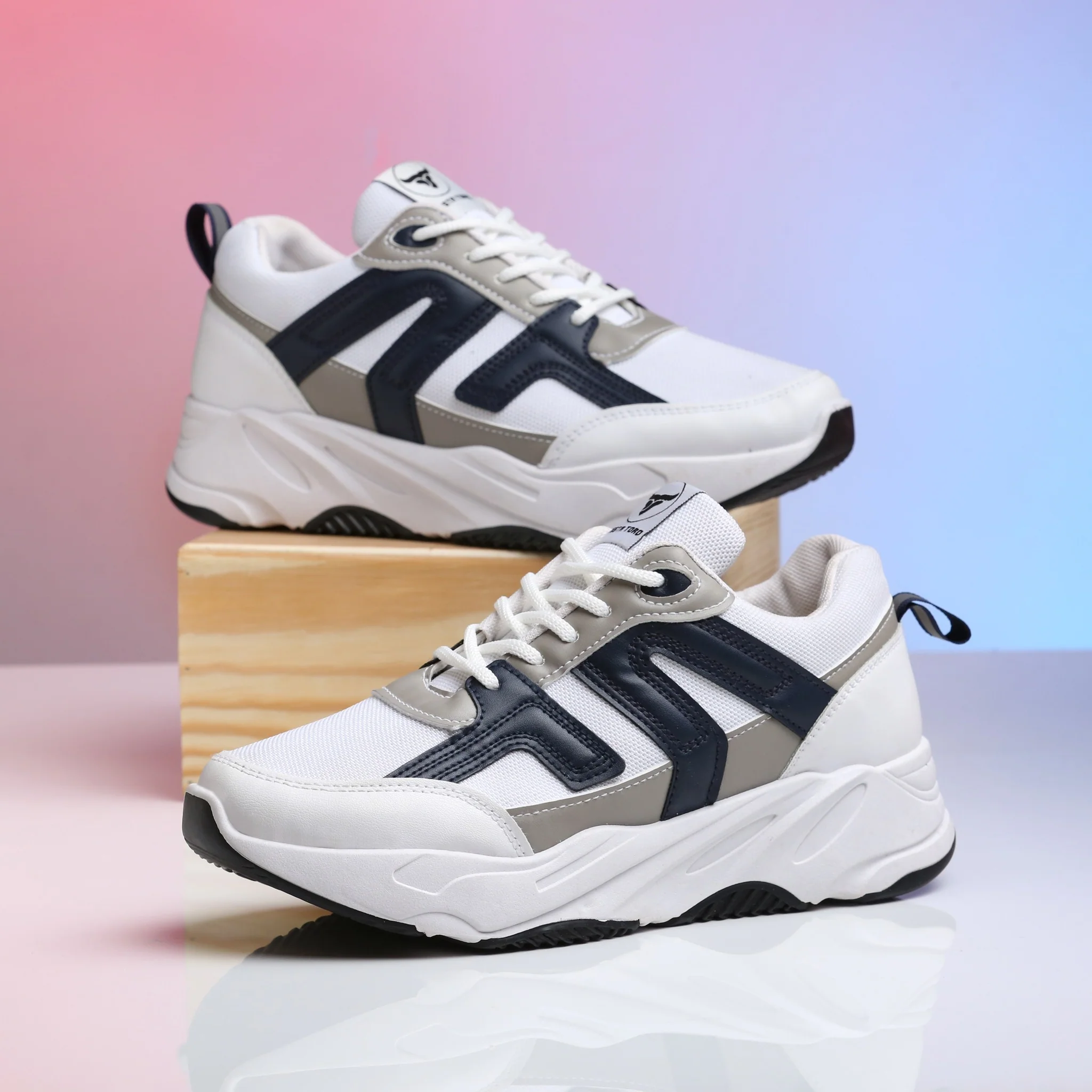 حذاء كاجوال من الفئة الفاخرة بمفهوم جديد للتصميم من تيستا تورو Q1 - Image 39