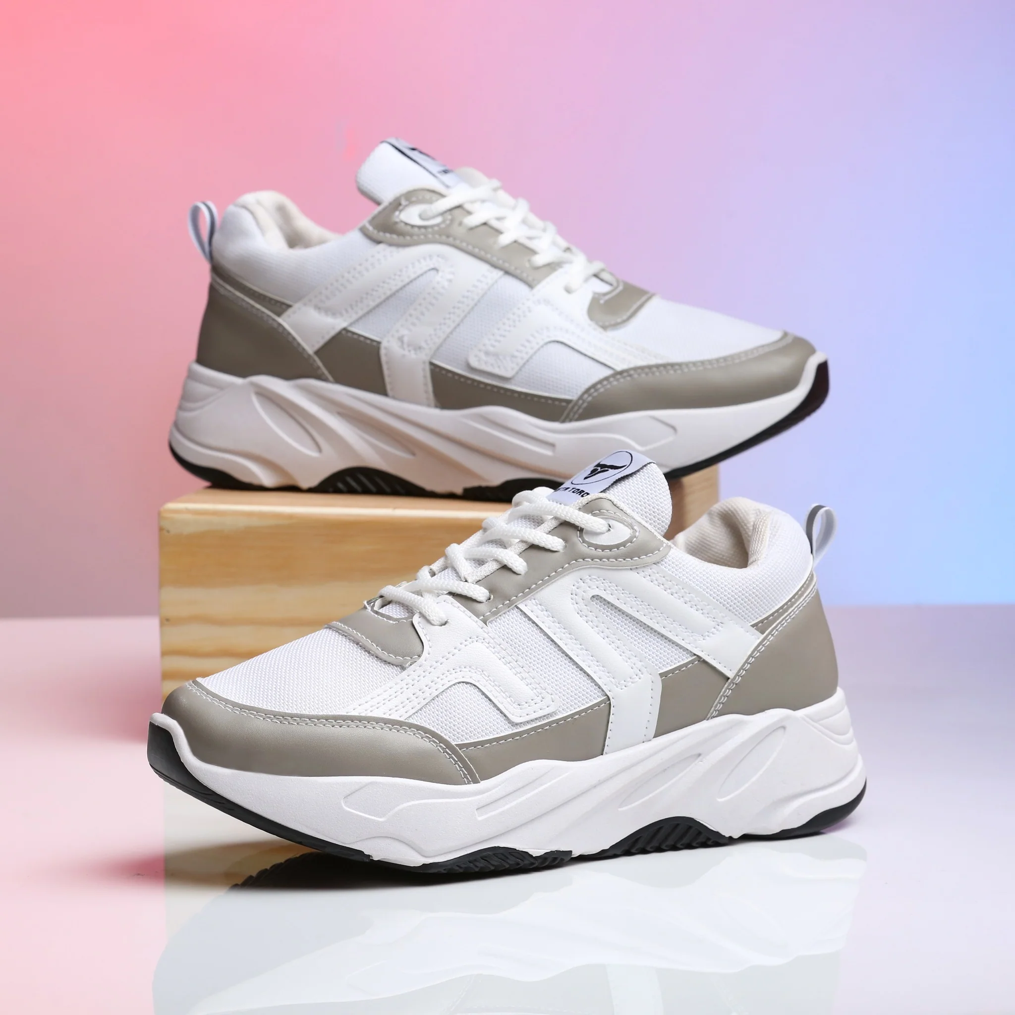 حذاء كاجوال من الفئة الفاخرة بمفهوم جديد للتصميم من تيستا تورو Q1 - Image 40