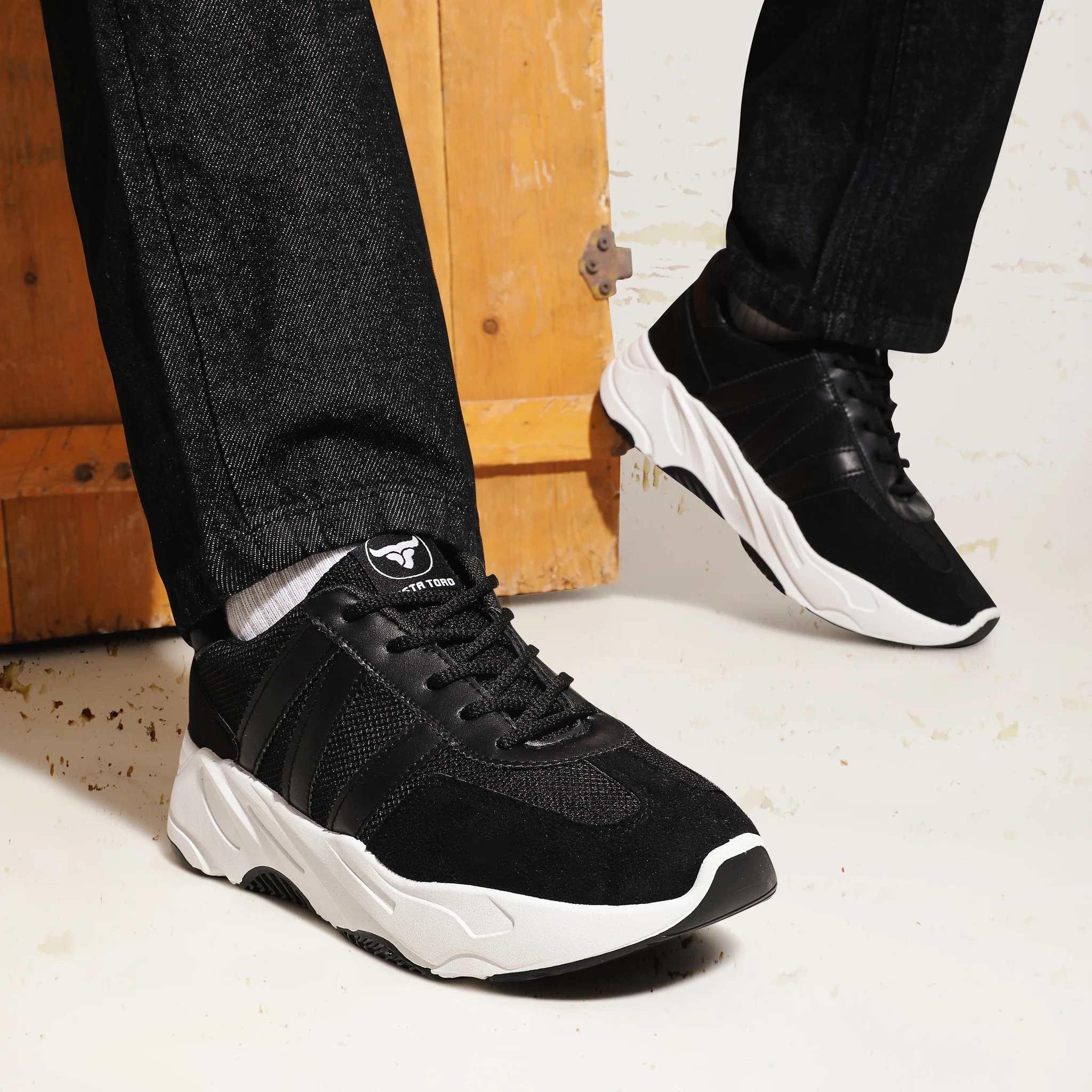 حذاء بتصميم محايد كلاسيكي مبني علي توفير الراحة بخامات مختلطة من تيستا تورو Q3 - Image 14