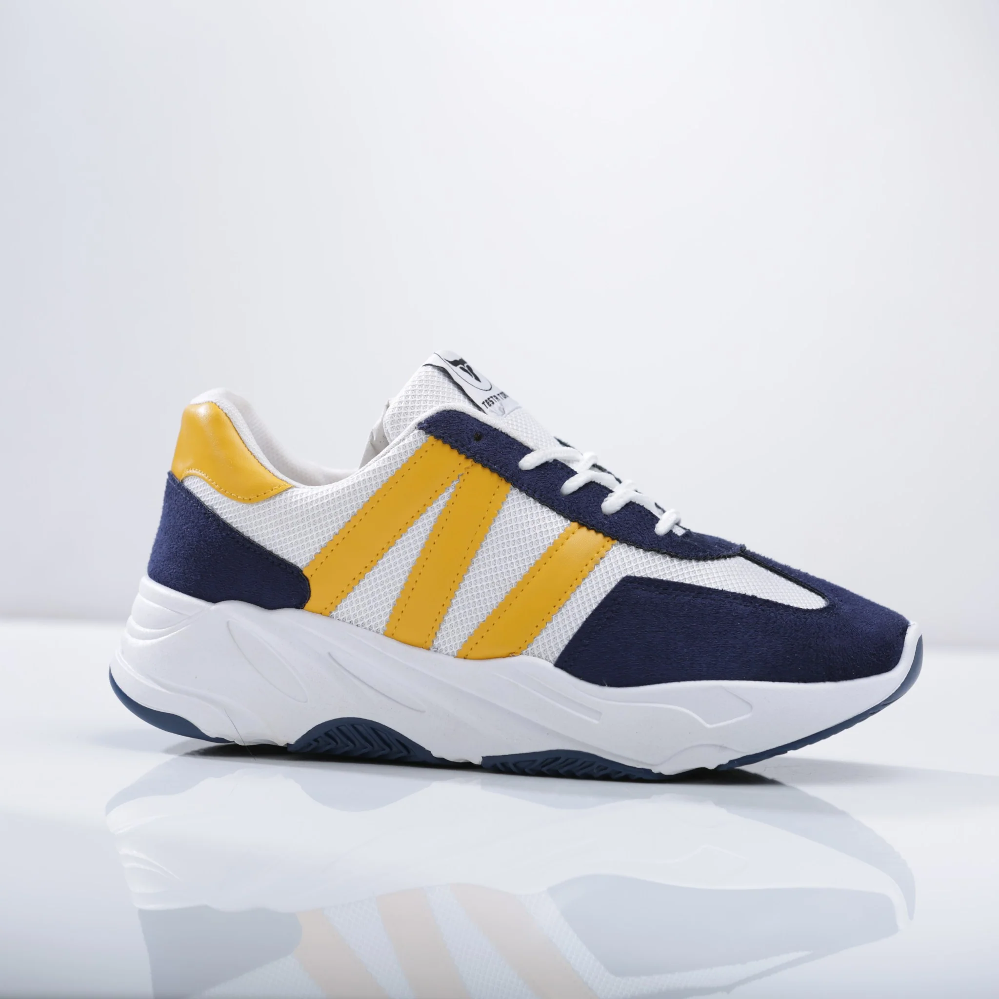 حذاء بتصميم محايد كلاسيكي مبني علي توفير الراحة بخامات مختلطة من تيستا تورو Q3 - Image 32