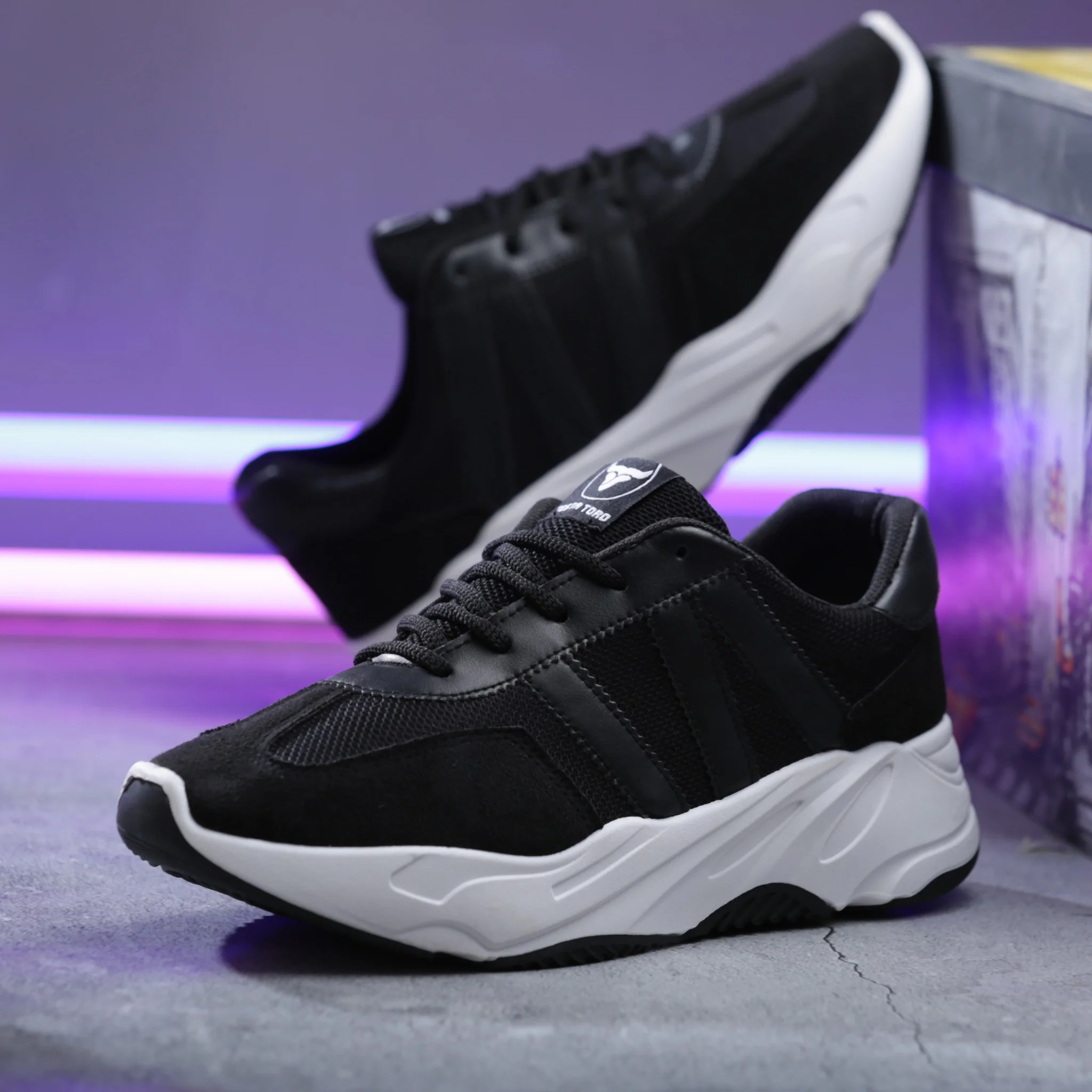 حذاء بتصميم محايد كلاسيكي مبني علي توفير الراحة بخامات مختلطة من تيستا تورو Q3 - Image 41