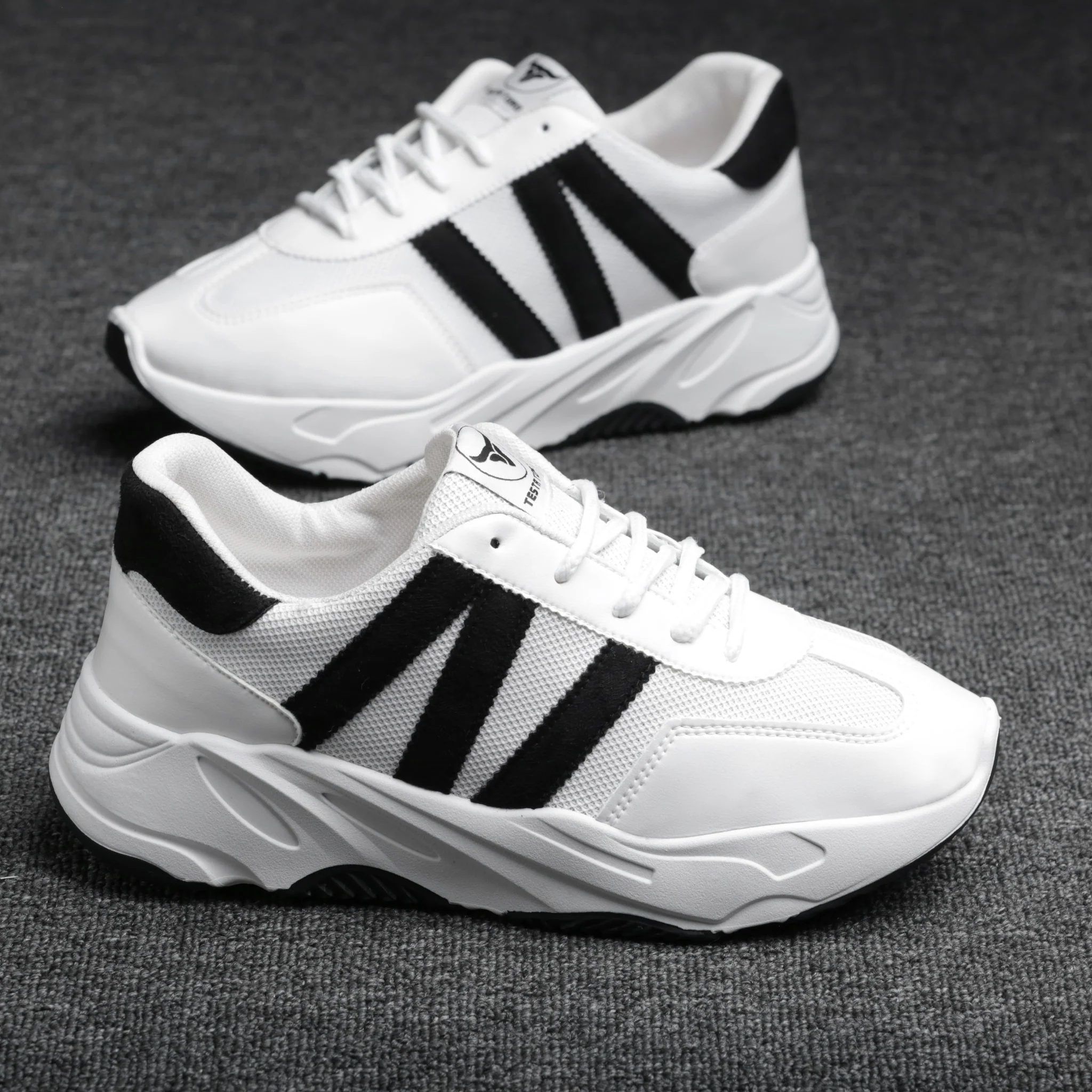 حذاء بتصميم محايد كلاسيكي مبني علي توفير الراحة بخامات مختلطة من تيستا تورو Q3 - Image 51