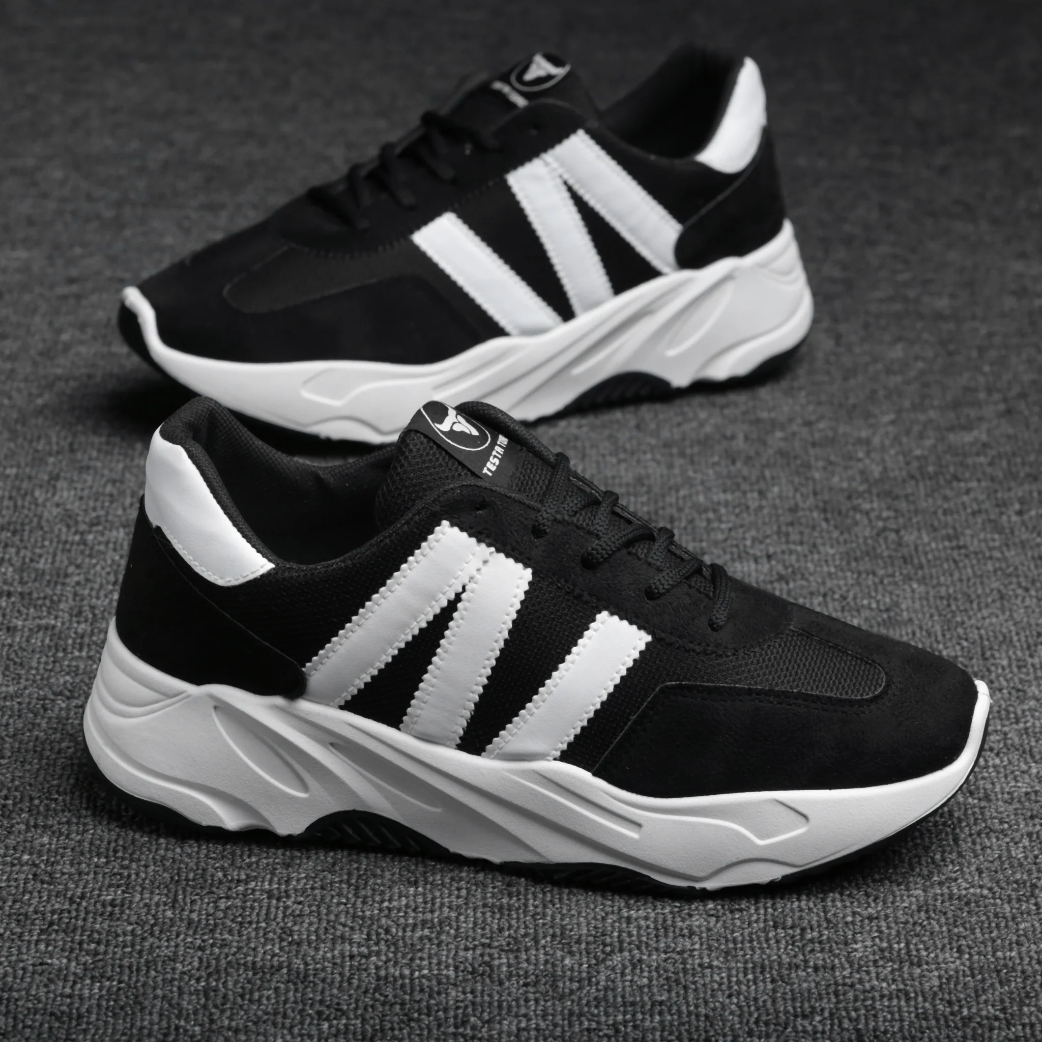 حذاء بتصميم محايد كلاسيكي مبني علي توفير الراحة بخامات مختلطة من تيستا تورو Q3 - Image 53