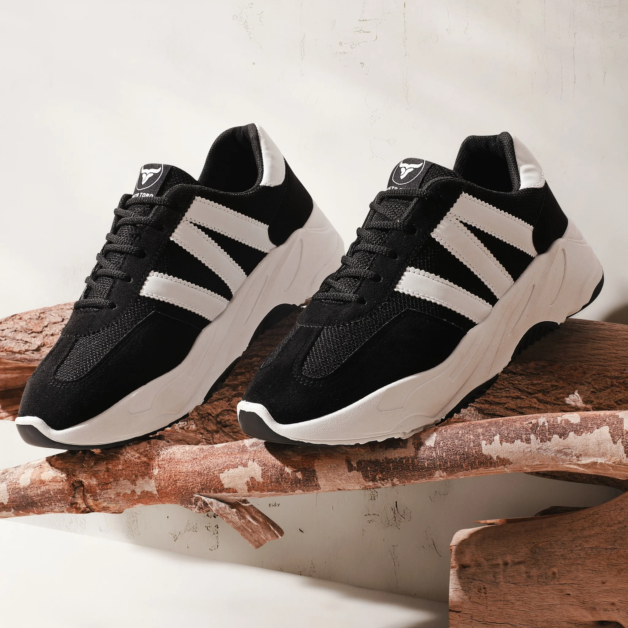 حذاء بتصميم محايد كلاسيكي مبني علي توفير الراحة بخامات مختلطة من تيستا تورو Q3 - Image 54