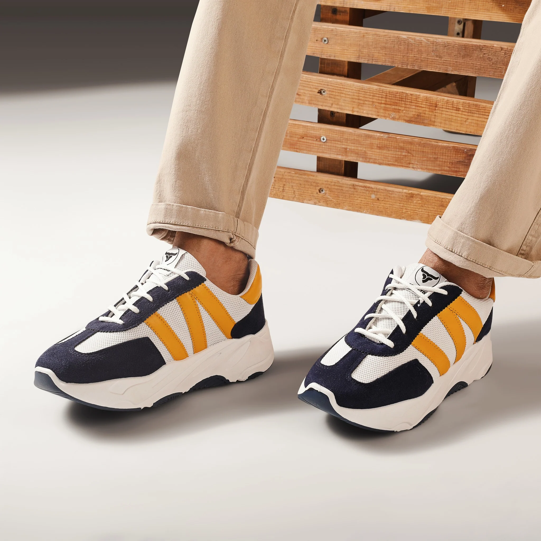 حذاء بتصميم محايد كلاسيكي مبني علي توفير الراحة بخامات مختلطة من تيستا تورو Q3 - Image 8