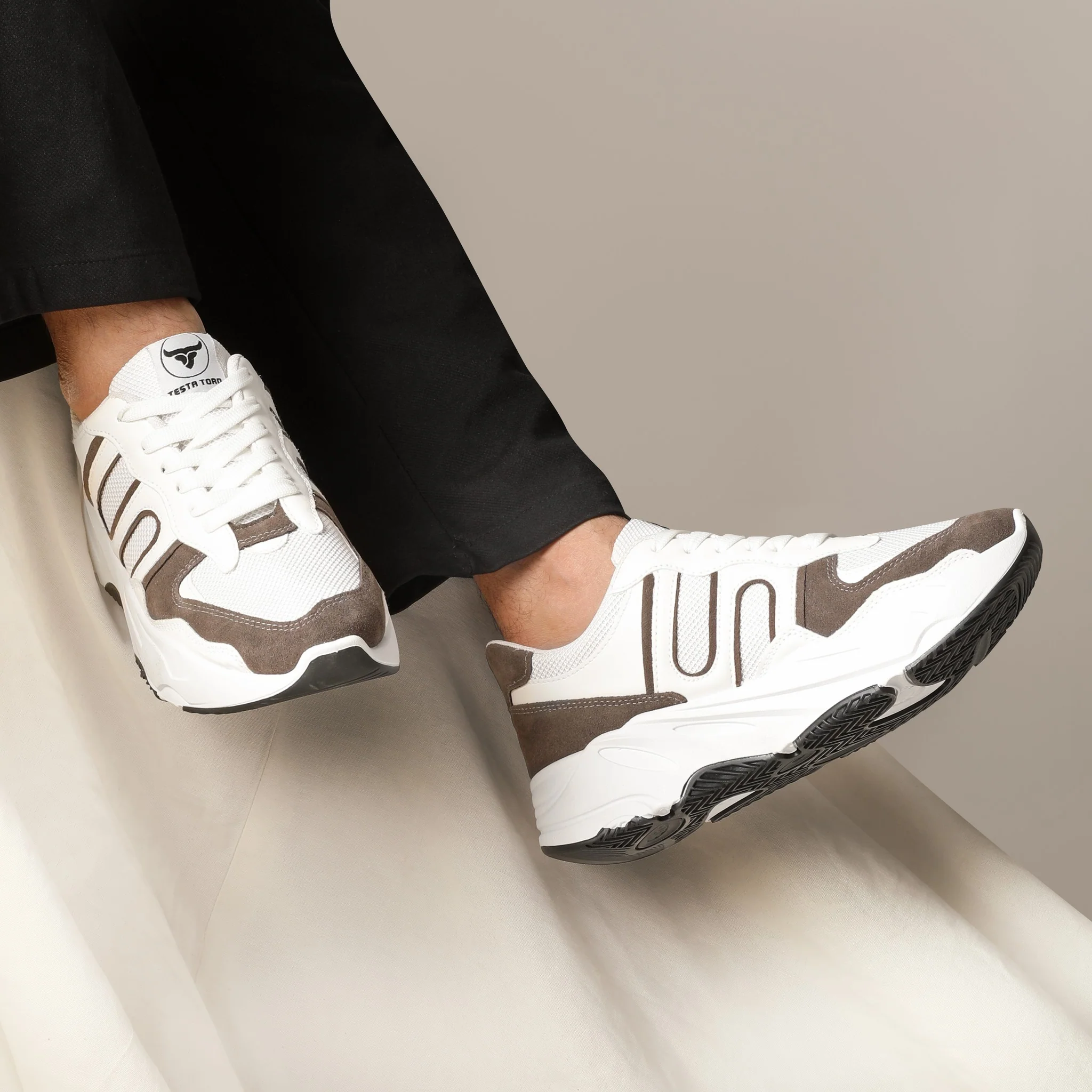 حذاء كاجوال من الفئة الفاخرة للحياة اليومية من تيستا تورو Q4 - Image 44