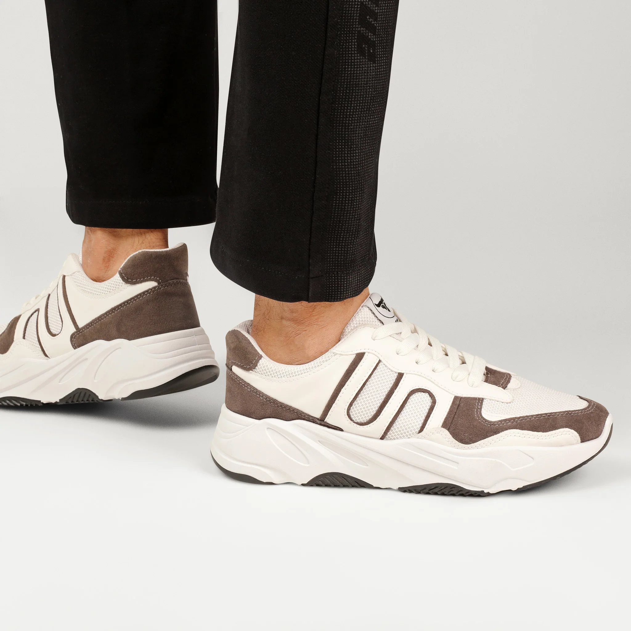 حذاء كاجوال من الفئة الفاخرة للحياة اليومية من تيستا تورو Q4 - Image 46