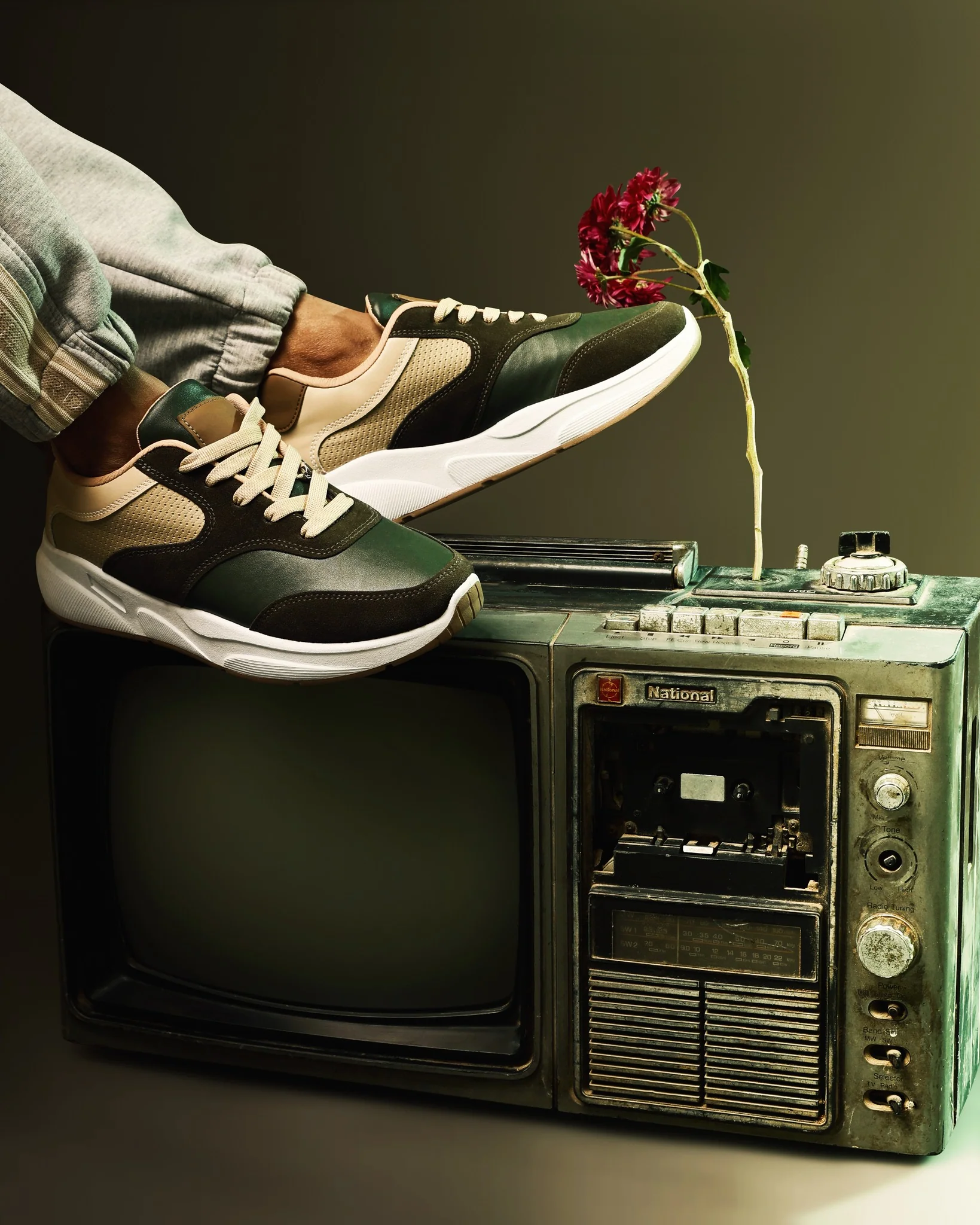 حذاء تيستا تورو الفاخر للرجال - تصميم رياضي أنيق ومريح S1 - Image 14