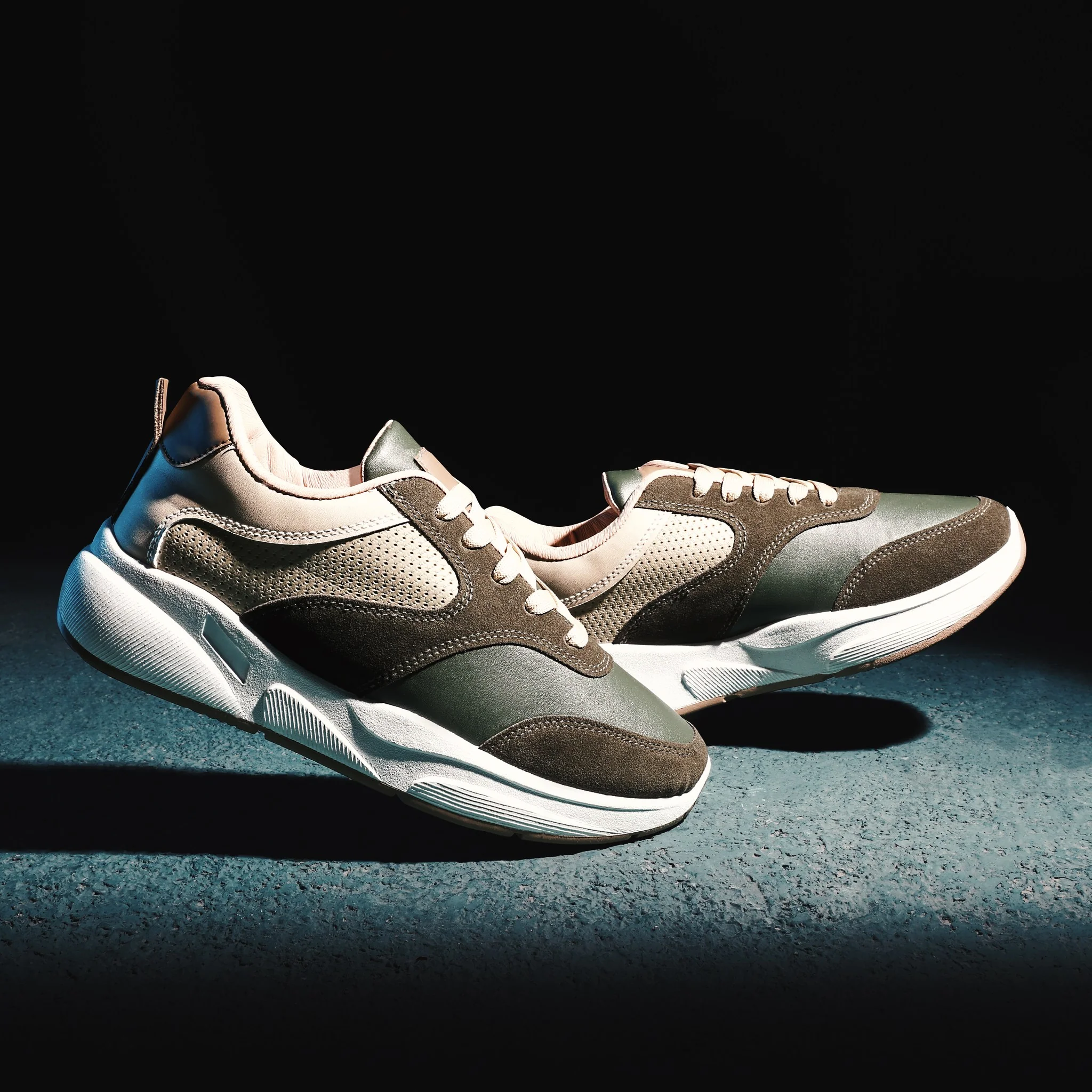 حذاء تيستا تورو الفاخر للرجال - تصميم رياضي أنيق ومريح S1 - Image 20