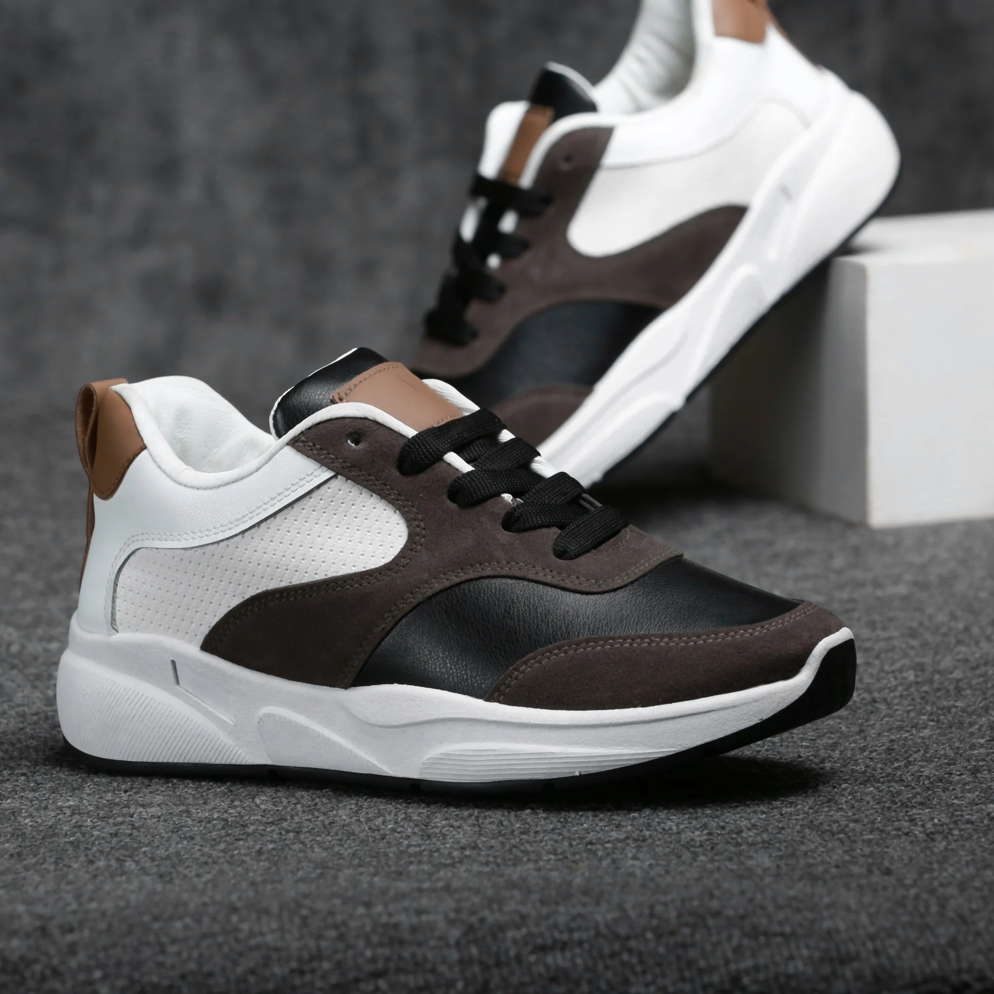 حذاء تيستا تورو الفاخر للرجال - تصميم رياضي أنيق ومريح S1 - Image 35