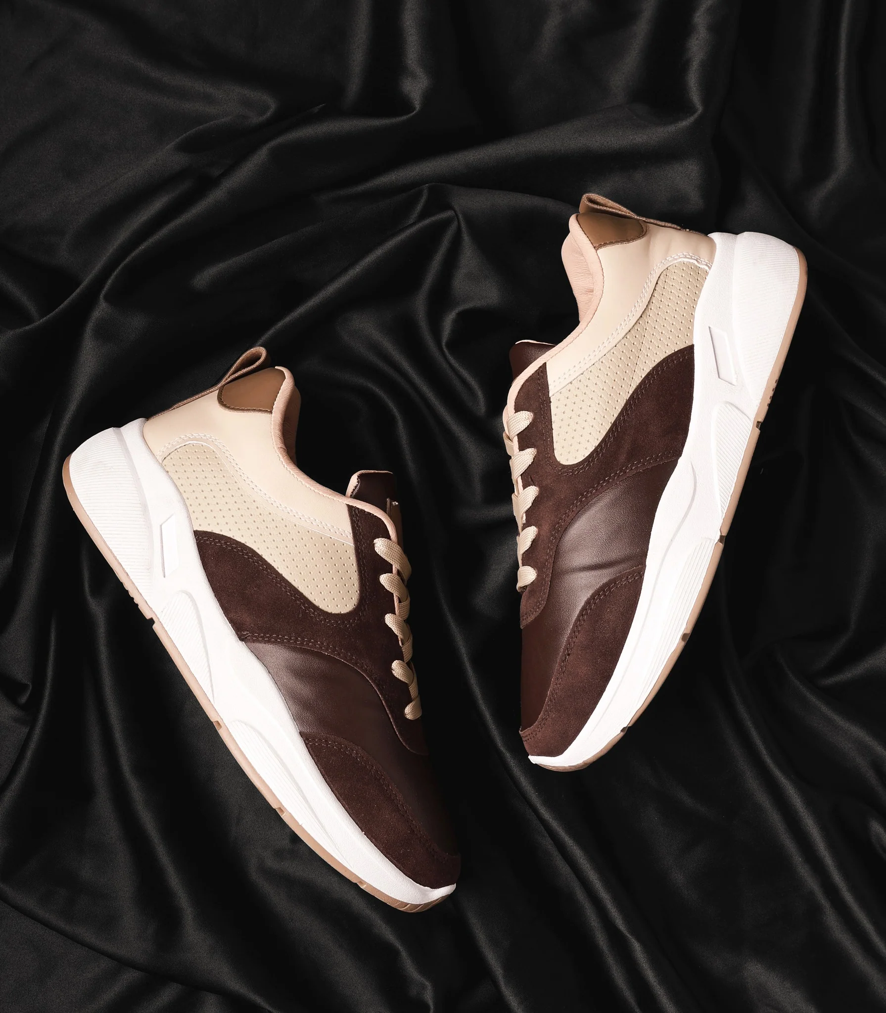 حذاء تيستا تورو الفاخر للرجال - تصميم رياضي أنيق ومريح S1 - Image 50