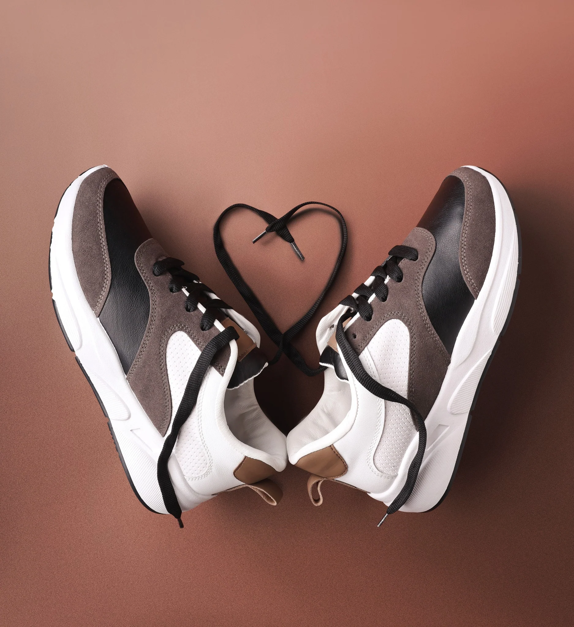 حذاء تيستا تورو الفاخر للرجال - تصميم رياضي أنيق ومريح S1 - Image 6