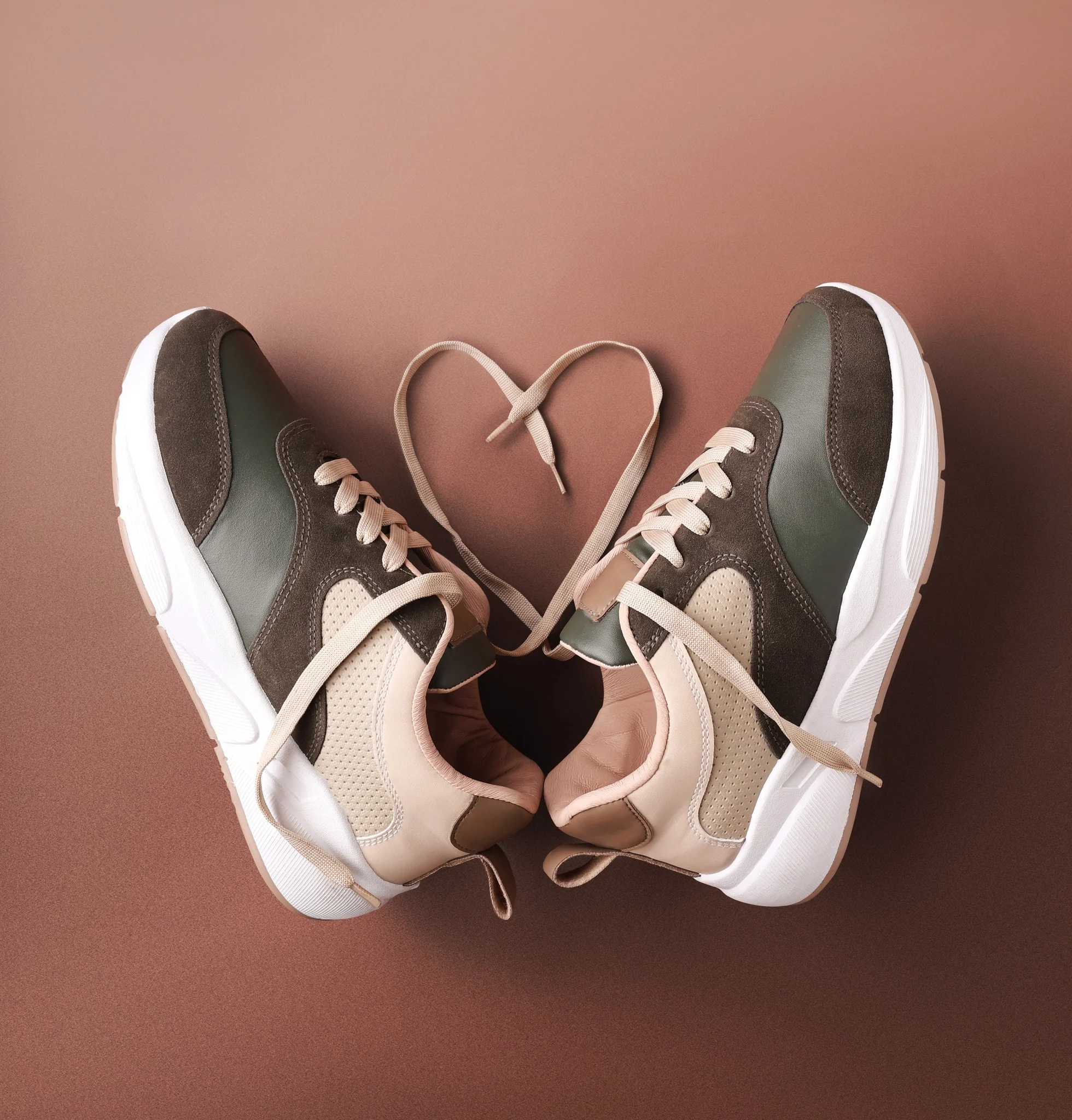 حذاء تيستا تورو الفاخر للرجال - تصميم رياضي أنيق ومريح S1 - Image 8