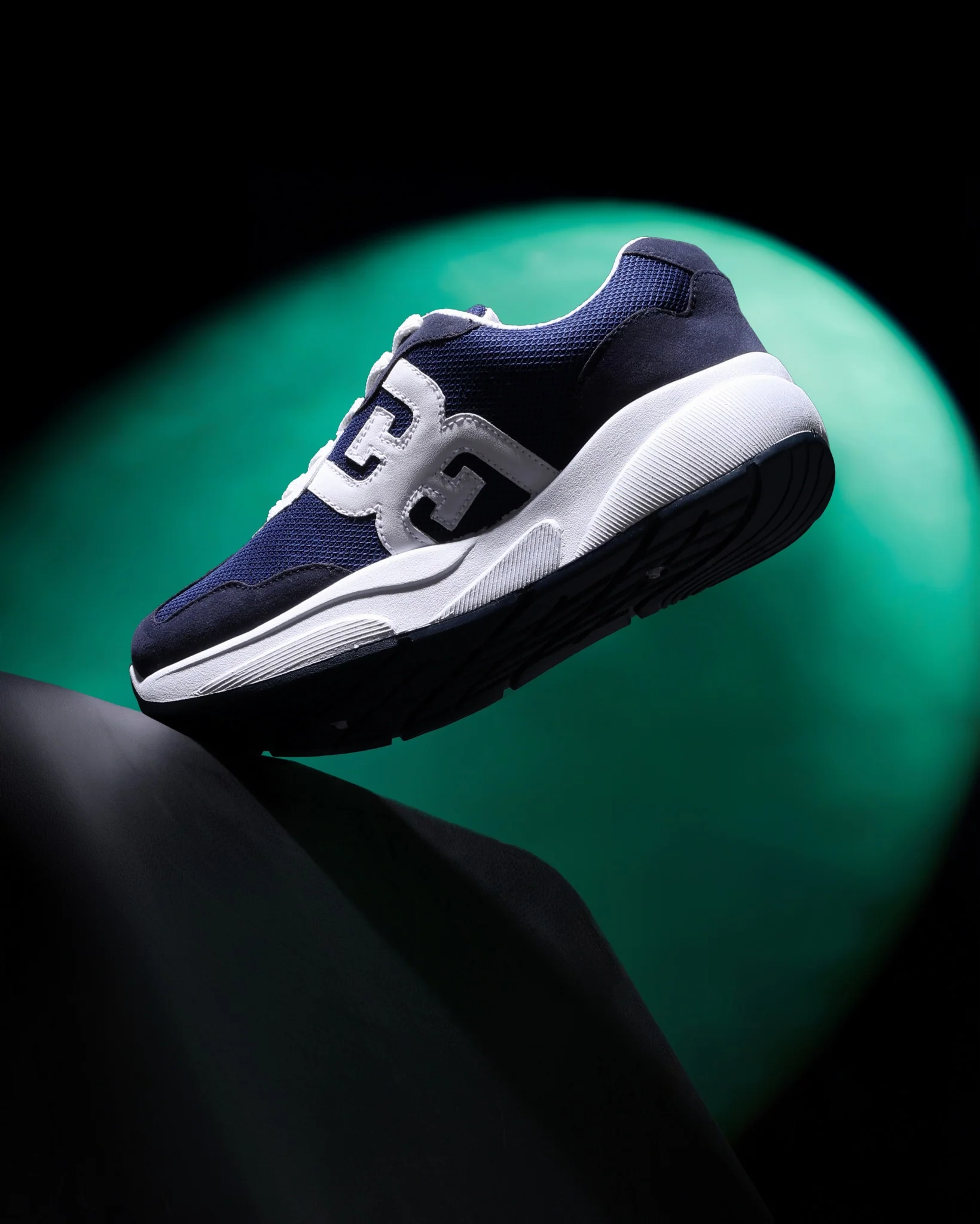 حذاء يومي مريح بخفة ملحوظة وامتصاص جيد للصدمات S6 - Image 16