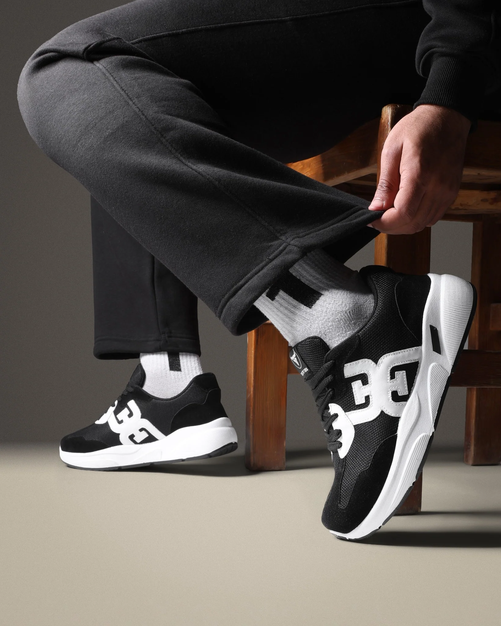 حذاء يومي مريح بخفة ملحوظة وامتصاص جيد للصدمات S6 - Image 18