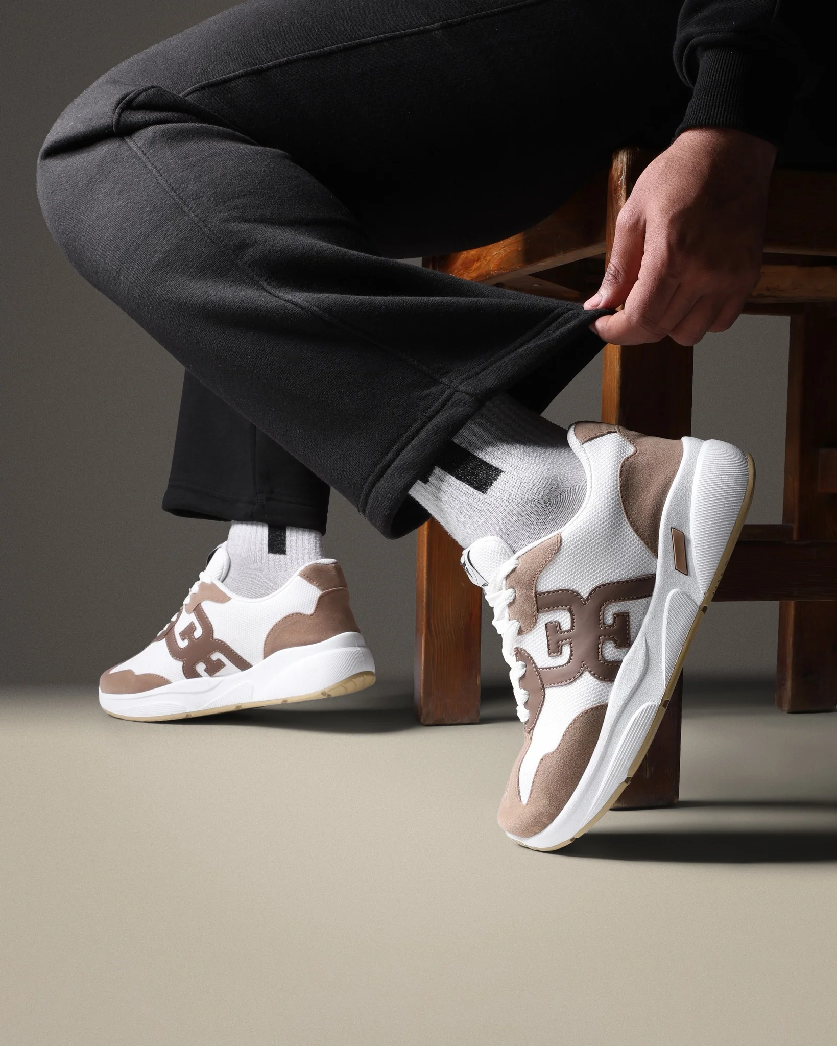 حذاء يومي مريح بخفة ملحوظة وامتصاص جيد للصدمات S6 - Image 19