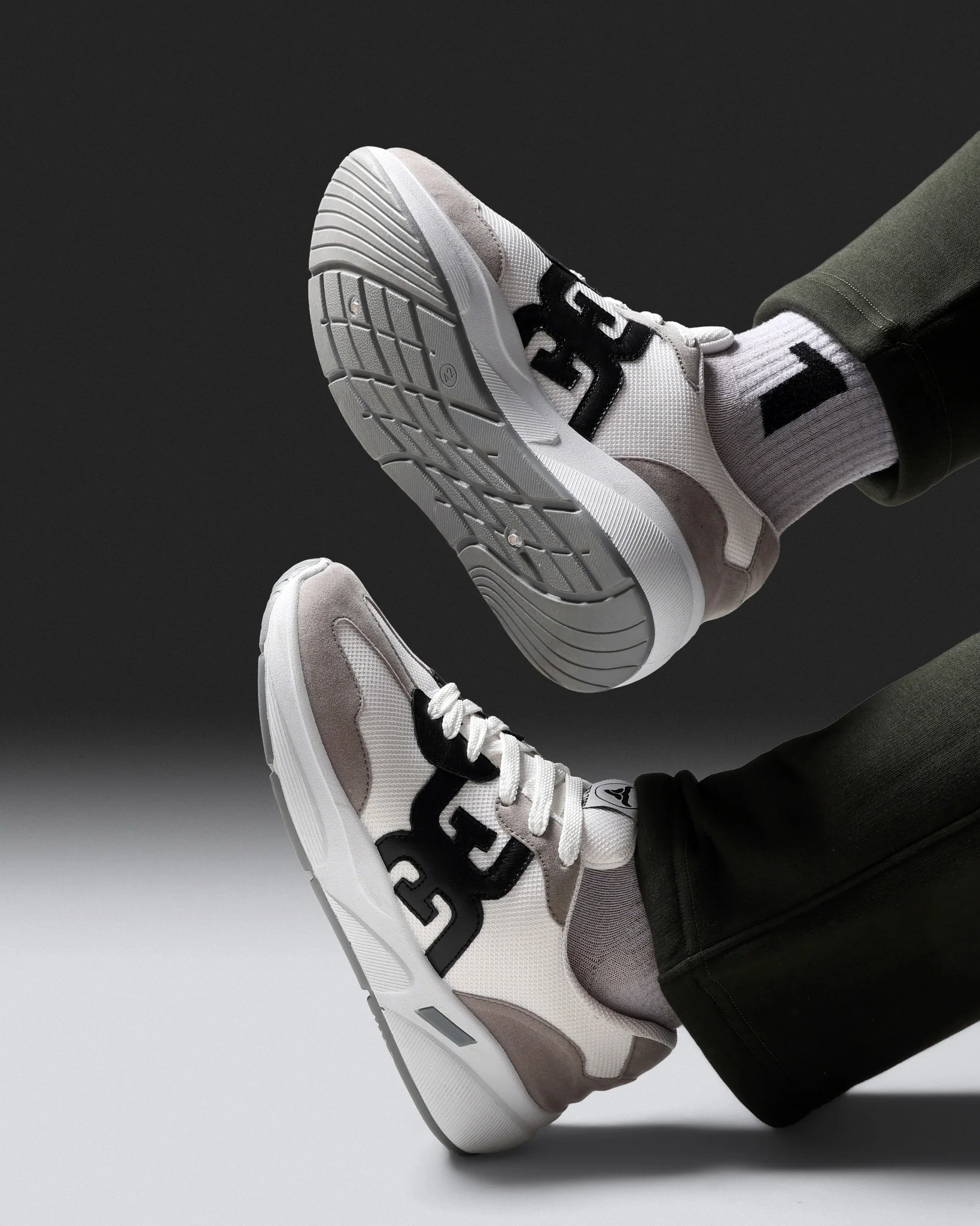 حذاء يومي مريح بخفة ملحوظة وامتصاص جيد للصدمات S6 - Image 3