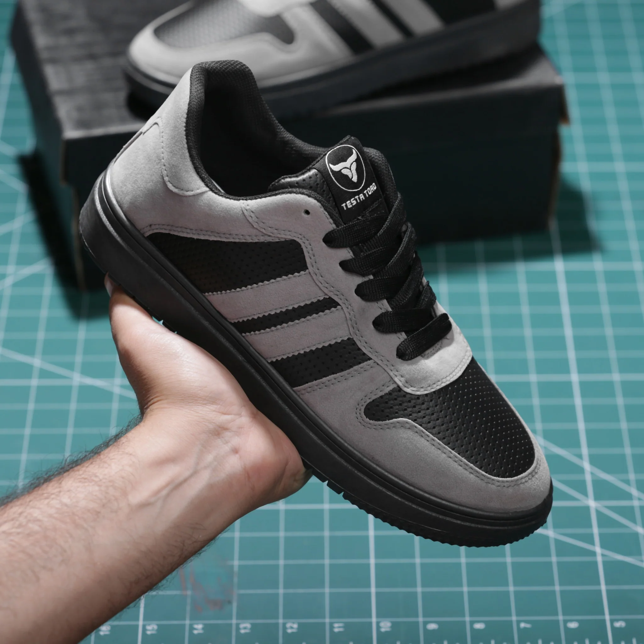 حذاء من الفئة الفاخرة بأساس من جلد الفورميلا مطعم بجلود مدبوغة الوجهين دبل فيس من تيستا تورو x13 - Image 23