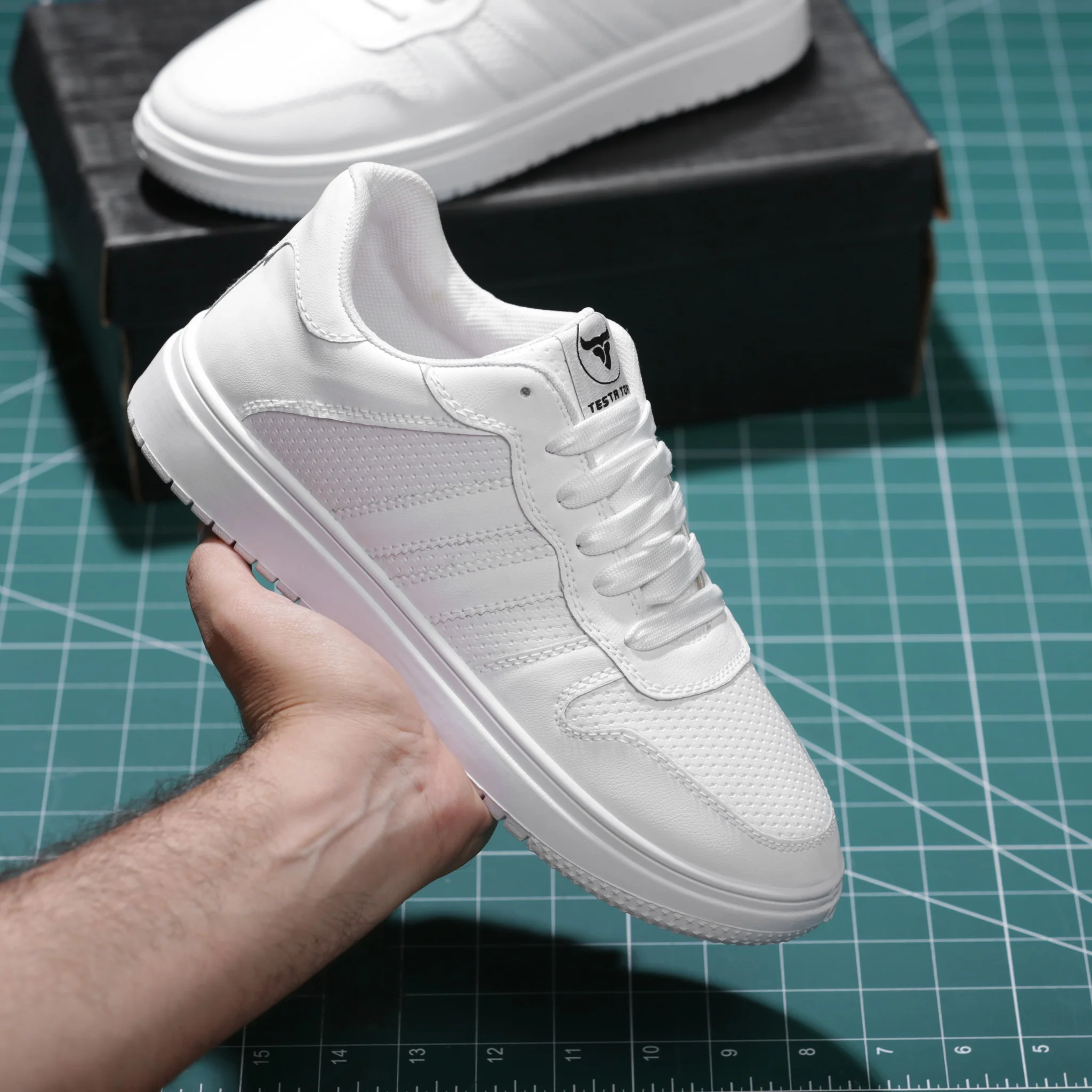 حذاء من الفئة الفاخرة بأساس من جلد الفورميلا مطعم بجلود مدبوغة الوجهين دبل فيس من تيستا تورو x13 - Image 24