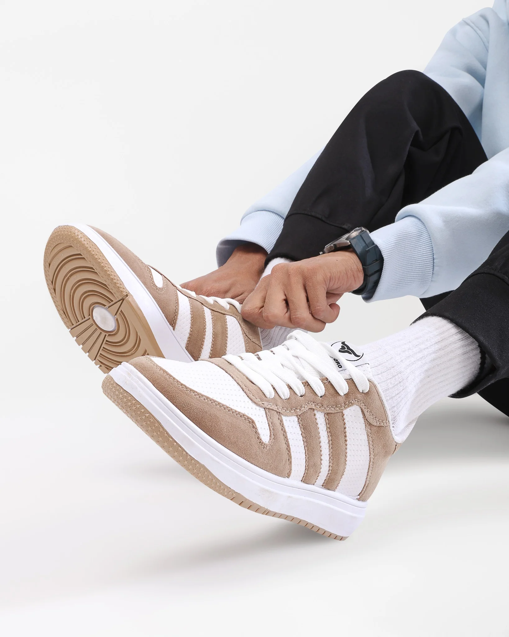 حذاء من الفئة الفاخرة بأساس من جلد الفورميلا مطعم بجلود مدبوغة الوجهين دبل فيس من تيستا تورو x13 - Image 3