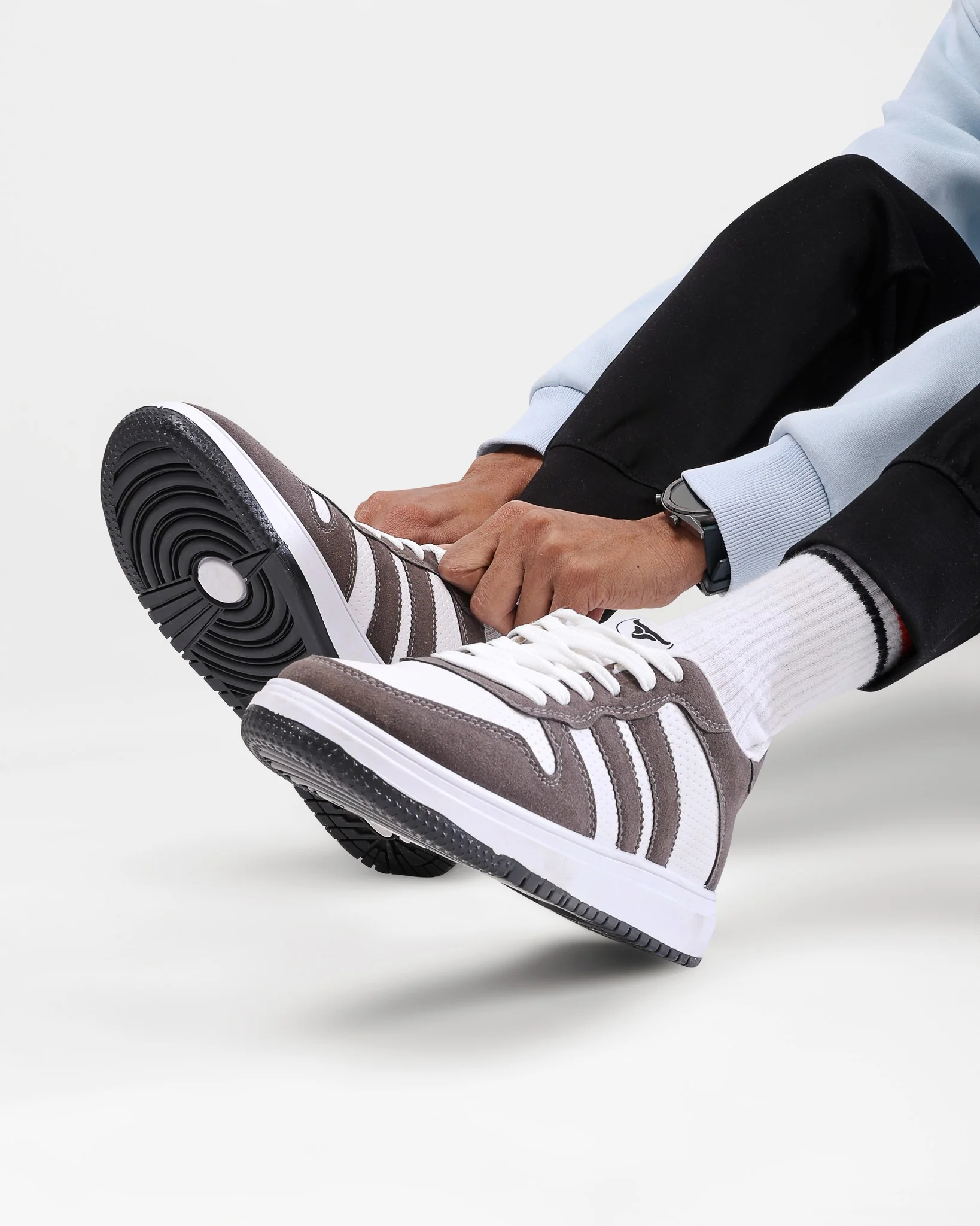 حذاء من الفئة الفاخرة بأساس من جلد الفورميلا مطعم بجلود مدبوغة الوجهين دبل فيس من تيستا تورو x13 - Image 4